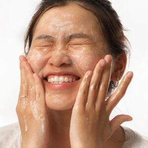 Alternative view of Gel bí đao rửa mặt 310ml